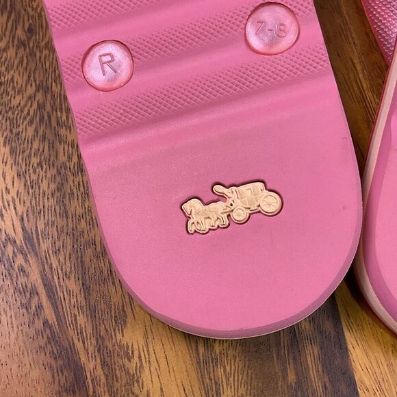 Coach X Disney Minnie Mouse Pink Floral Thong Flip Flops Sandals Women's Size 7 - Picture 9 of 9